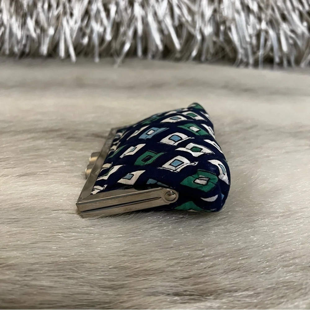 VERA BRADLEY Mediterranean Blue 2008 Kiss Lock Coin Purse Blue Green White Y2K